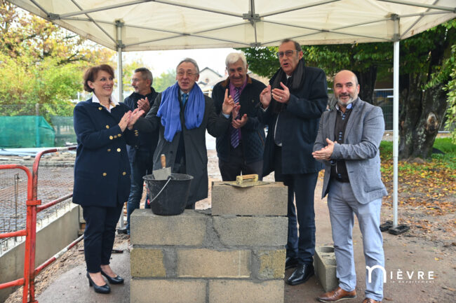 Première pierre agrandissement accueil petite enfance Prémery