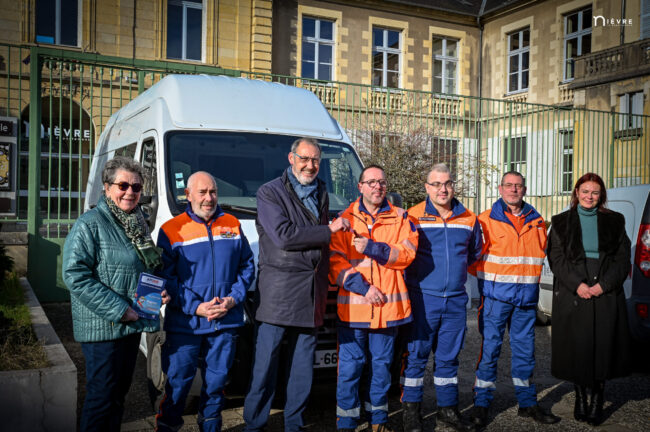 Véhicule Protection civile-4